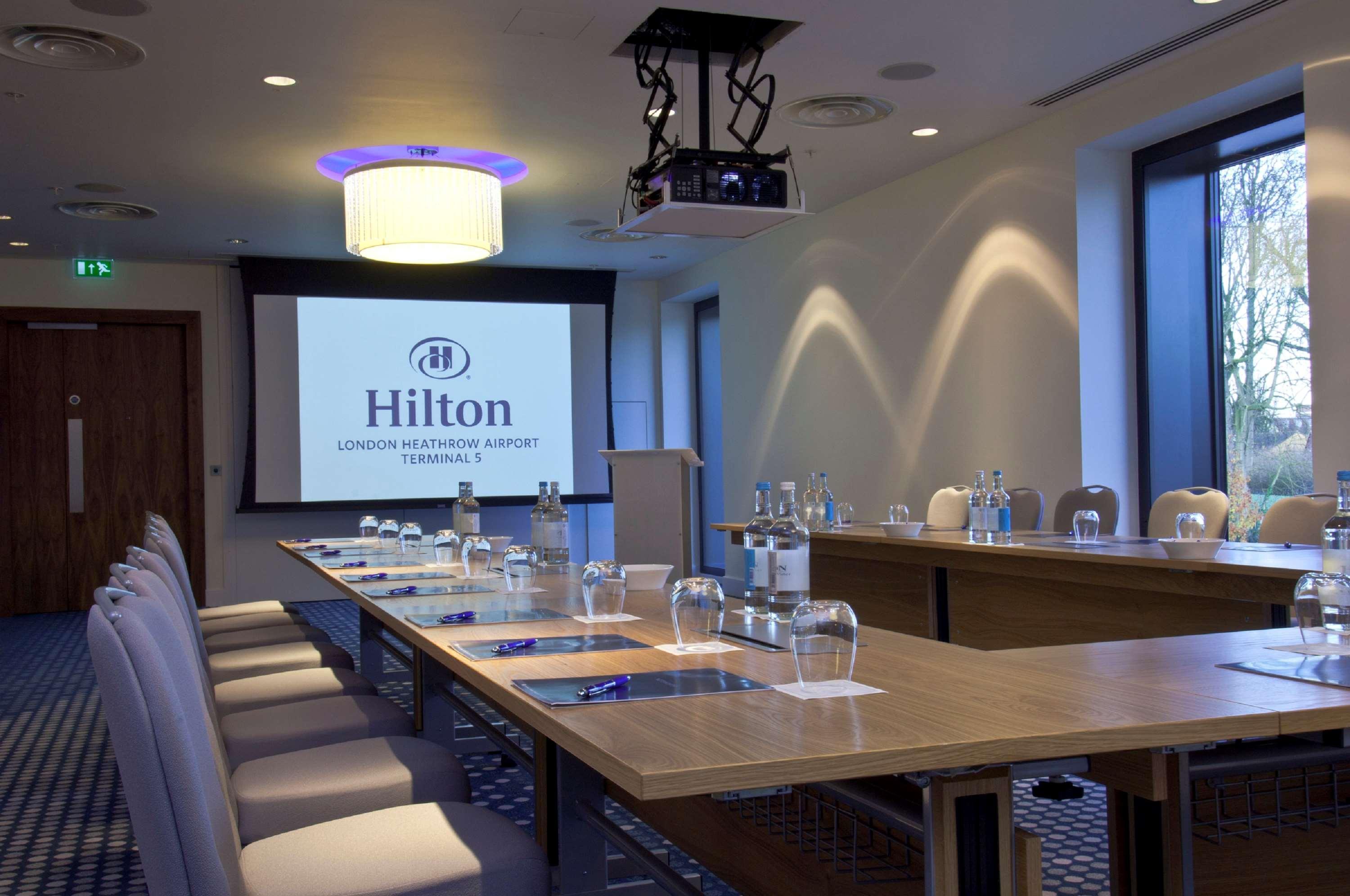 Hotel Hilton London Heathrow Airport Terminal 5 Hillingdon Facilidades foto